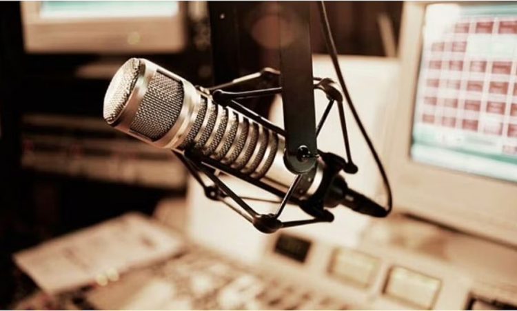 Private FM in MP-CG