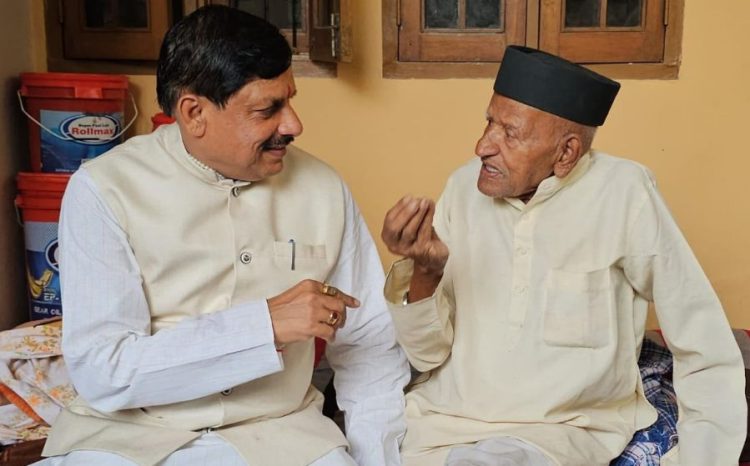 CM Mohan Yadav became emotional after narrating his father memoirs CM Mohan Yadav Father