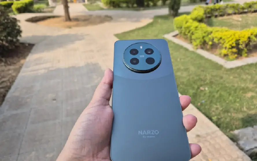 Realme Narzo 70 Turbo 5G (3)