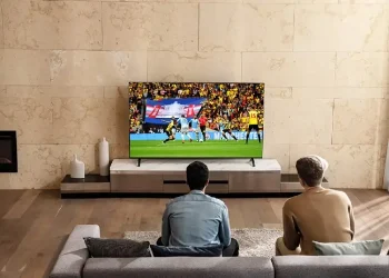 Samsung Launched 43 inch and 55 inch Smart TV