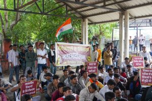 Unemployed-Youth-Protest-Bhopal-05