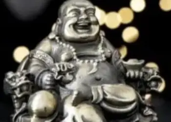 जानिए-लाफिंग-बुद्धा-को-घर-में-रखने-का-सही-तरीका