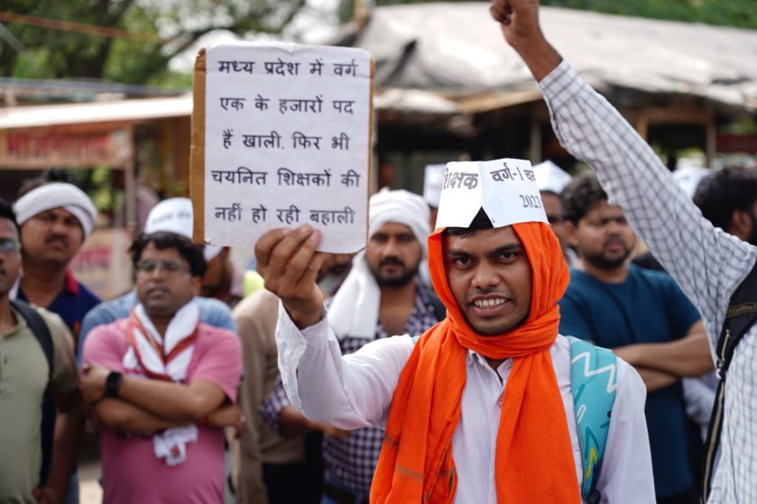 Bhopal-Waiting-Teacher-Protest-02