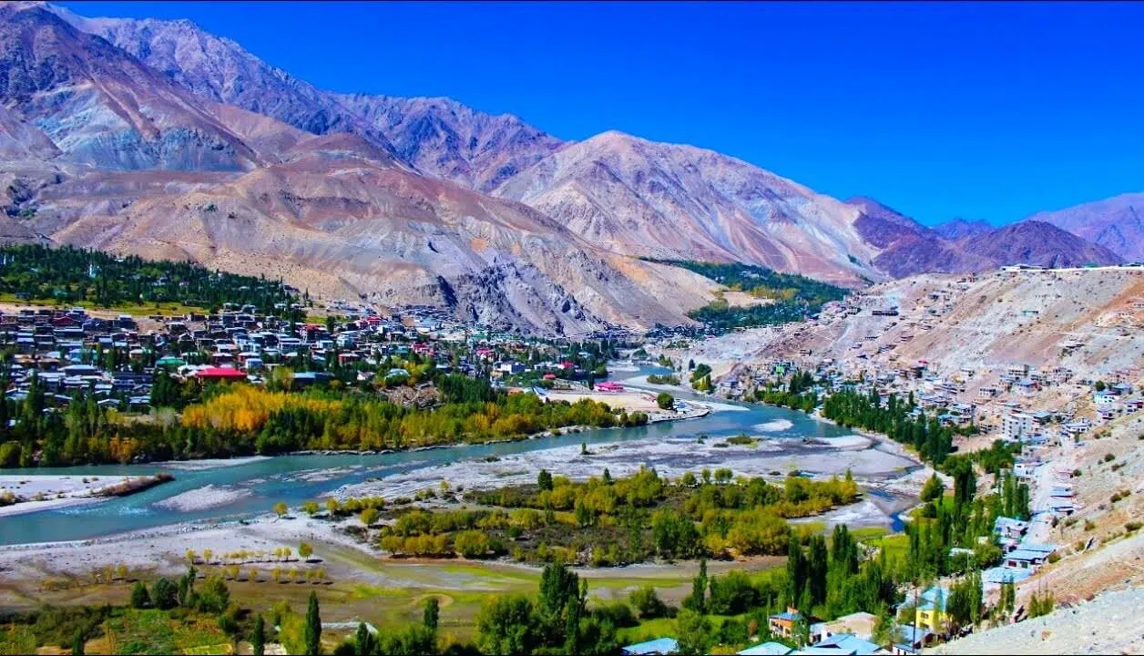 Kargil town Ladakh at bank of Suru river