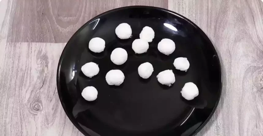 boric acid laddu cockroches ko bhagane ke upay