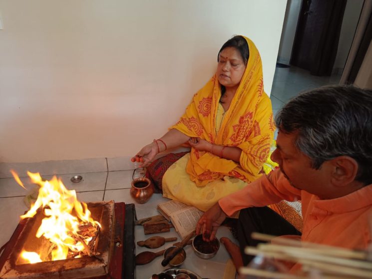 budh purniam par katara hills me havan